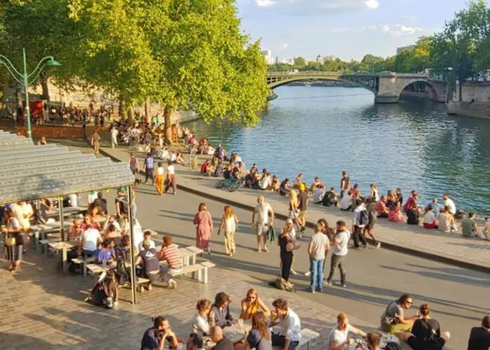 With Balcony 아파트